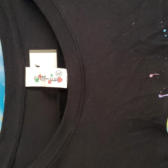 Cute Junior lip bite graphic Tshirt SIZE XL - Picture 3 of 4